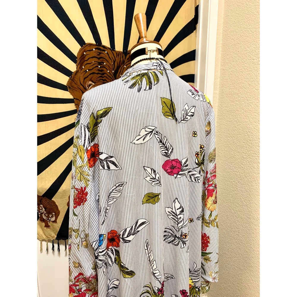 🌈 SOLD Amazing surreal art kimono - Picture 7 of 8